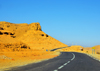 Biskra, Algeria / Algrie: wiggling road to oued El Abiod - photo by M.Torres | route de Oued El Abiod