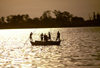 Angola - Luanda - fishermen in the bay - sunset - pescadores na baa baa de Luanda - images of Africa by F.Rigaud