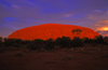 Ayers Rock / Uluru - Northern Territory, Australia: intense colours - photo by Y.Xu