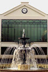 La Varenne, Val-de-Marne, Ile-de-France: fountain and glass faade - photo by Y.Baby