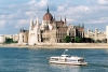Hungary / Ungarn / Magyarorszg - Budapest: the Lagymanyos sails by the Parliament (photo by Miguel Torres)