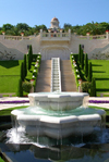 Haifa, Israel: the Bahai temple - Shrine of the Bb - stairway terraces and fountain by architect Fariburz Sahba - photo by E.Keren