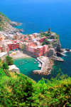 Italy / Italia - Liguria:  Vernazza village -  Cinque Terre: the harbour from above - Unesco world heritage site - photo by D.Smith