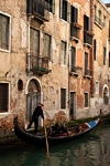 V03-Gondola at porte d'acqua on Rio de la Veste, Venice - photo by A.Beaton