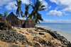 Belle-Vue, le Sainte Marie / Nosy Boraha, Analanjirofo region, Toamasina province, Madagascar: wooden cottage by the beach - photo by M.Torres