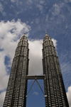 Kuala Lumpur, Malaysia: Petronas Towers from below - tallest twin buildings in the world - photo by J.Pemberton