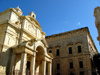 Malta: Malta: Valletta - church and palace (photo by ve*)