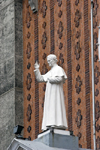 Panama City / Ciudad de Panama: Saint John Bosco statue, faade of the Don Bosco Minor Basilica - corregimiento de Calidonia - Basilica Menor Don Bosco - photo by H.Olarte