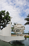 So Tom, So Tom and Prncipe / STP: fountain with cross and armillary sphere on the waterfront / fonte com esfera armilar e cruz - Avenida Marginal - photo by M.Torres