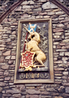 Scotland - Ecosse - Edinburgh: ocal heraldic on the Golden Mile - coat of arms of King James the fifth - unicorn - photo by M.Torres