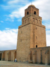 Tunisia - Kairouan: Great Mosque - Sidi Okba Mosque - world's oldest minaret - Tnez - imgenes - photo by J.Kaman