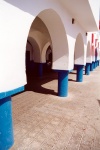 Tunisia / Tunisie / Tunisien - Jerba Island - Houmt Souq: arches of the town hall (photo by M.Torres)
