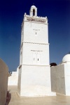 Tunisia / Tunisie / Tunisien - Jerba Island - Houmt Souq: Mosque of the Strangers - minaret (photo by M.Torres)