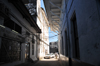 Stone Town, Zanzibar, Tanzania: dark alley by the People's Bank - Soko Muhogo area - photo by M.Torres